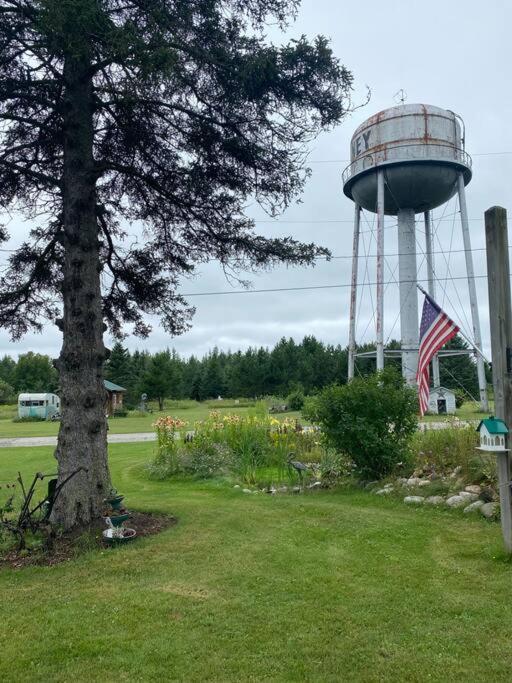 Centrally Located - Historic Blaney Park- Michigan Germfask Exterior photo